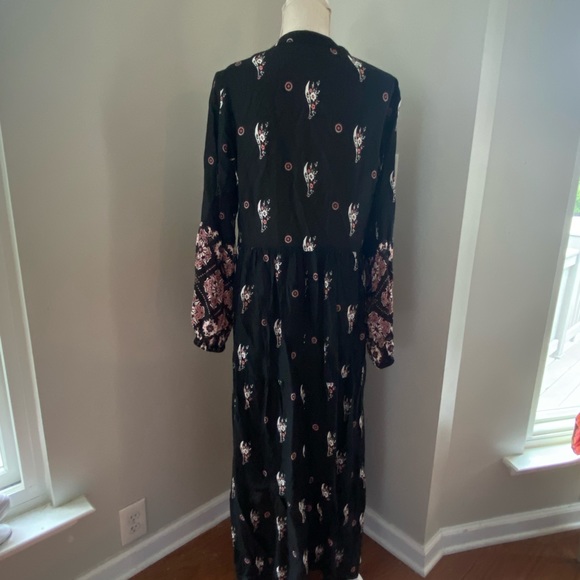 Amanda’s Collection Black Floral Boho Dress - Picture 4 of 6
